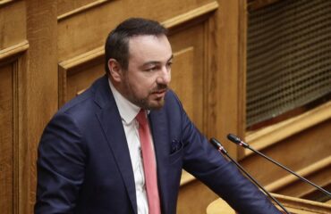 Φραγκισκος-Παρασυρης-vouli-4